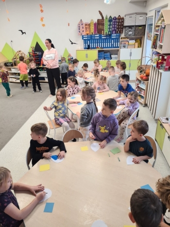 f2f2f445-02f9-4220-9f96-8cb05a04e915